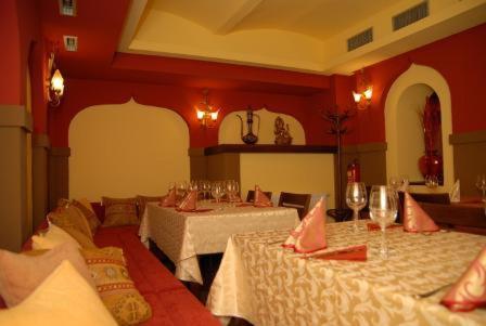 ברנו Hotel Satyam מראה חיצוני תמונה