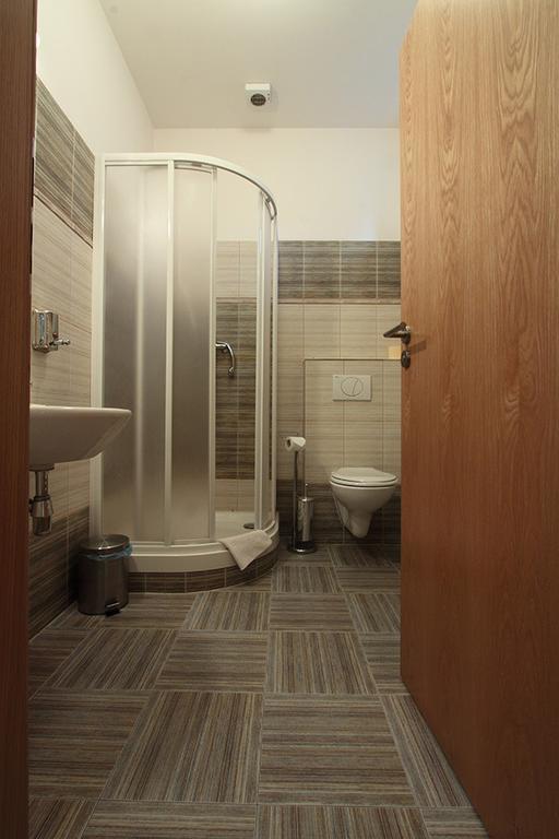 ברנו Hotel Satyam מראה חיצוני תמונה