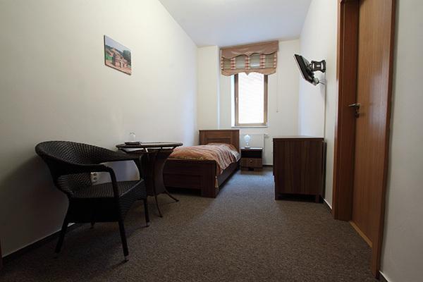 ברנו Hotel Satyam מראה חיצוני תמונה